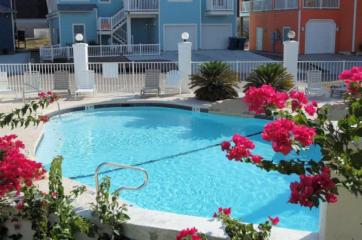 SandPoint | Silver Sands Vacation Rentals | A Vtrips Experience SandPoint | Silver Sands Vacation Rentals | A Vtrips Experience