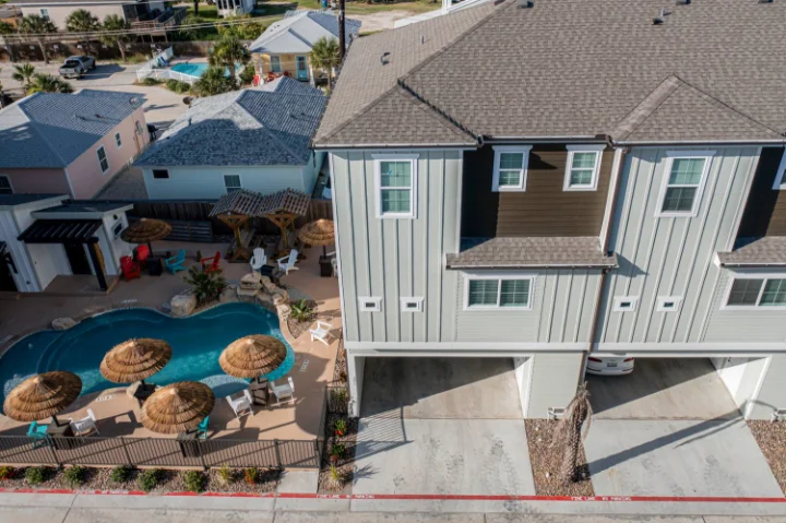 Endless Summer | Silver Sands Vacation Rentals | A Vtrips Experience Endless Summer | Silver Sands Vacation Rentals | A Vtrips Experience