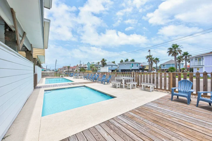 Eleventh Street | Silver Sands Vacation Rentals | A Vtrips Experience Eleventh Street | Silver Sands Vacation Rentals | A Vtrips Experience