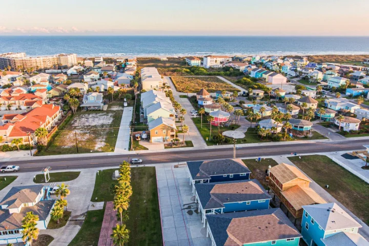 Eleventh Street | Silver Sands Vacation Rentals | A Vtrips Experience Eleventh Street | Silver Sands Vacation Rentals | A Vtrips Experience