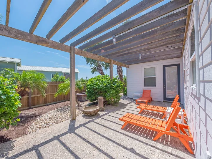 Old Town East | Silver Sands Vacation Rentals | A Vtrips Experience Old Town East | Silver Sands Vacation Rentals | A Vtrips Experience