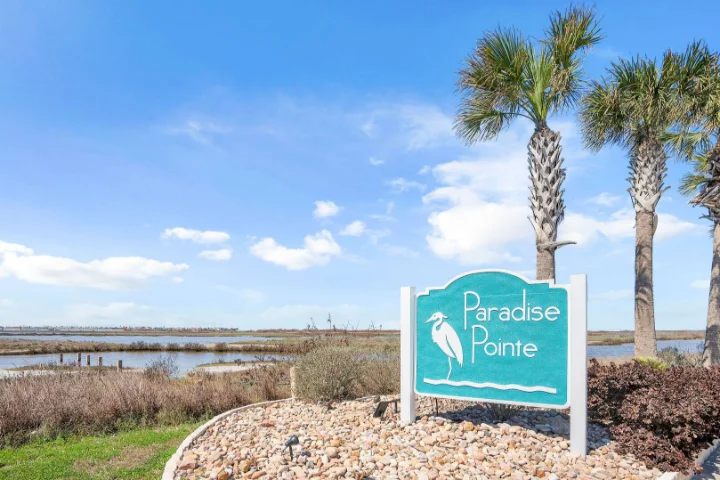 Paradise Pointe | Silver Sands Vacation Rentals | A Vtrips Experience Paradise Pointe | Silver Sands Vacation Rentals | A Vtrips Experience
