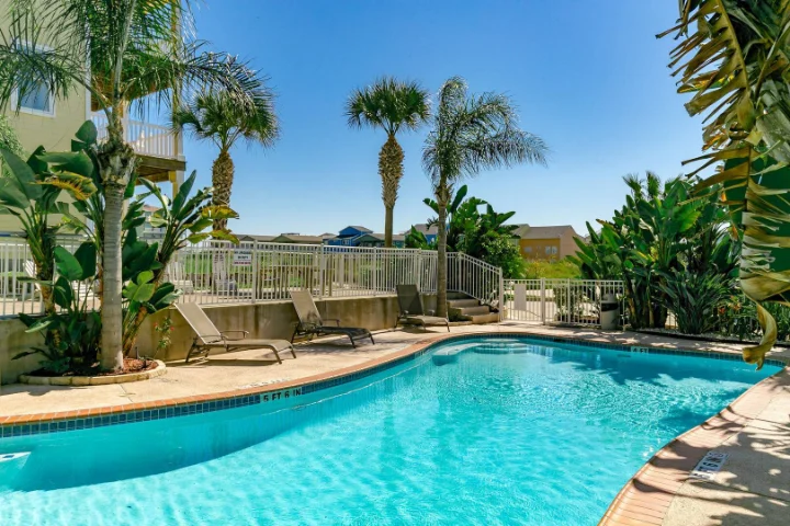 Sandhill Townhomes | Silver Sands Vacation Rentals | A Vtrips Experience Sandhill Townhomes | Silver Sands Vacation Rentals | A Vtrips Experience