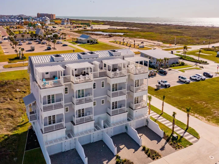 Townhome Vacation Rentals | Silver Sands Vacation Rentals | A VTrips Experience Townhome Vacation Rentals | Silver Sands Vacation Rentals | A VTrips Experience
