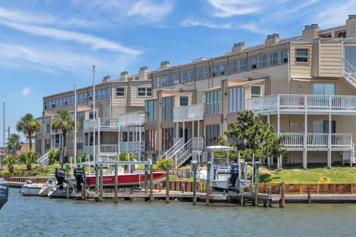 Las Palmeras Townhomes | Silver Sands Vacation Rentals | A Vtrips Experience Las Palmeras Townhomes | Silver Sands Vacation Rentals | A Vtrips Experience