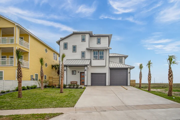 Luxury Vacation Rentals | Silver Sands Vacation Rentals | A VTrips Experience Luxury Vacation Rentals | Silver Sands Vacation Rentals | A VTrips Experience