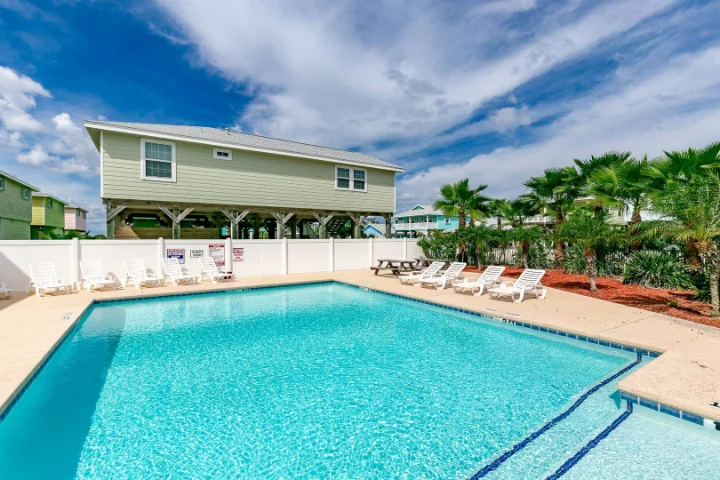 Spencer's Landing | Silver Sands Vacation Rentals | A Vtrips Experience Spencer's Landing | Silver Sands Vacation Rentals | A Vtrips Experience