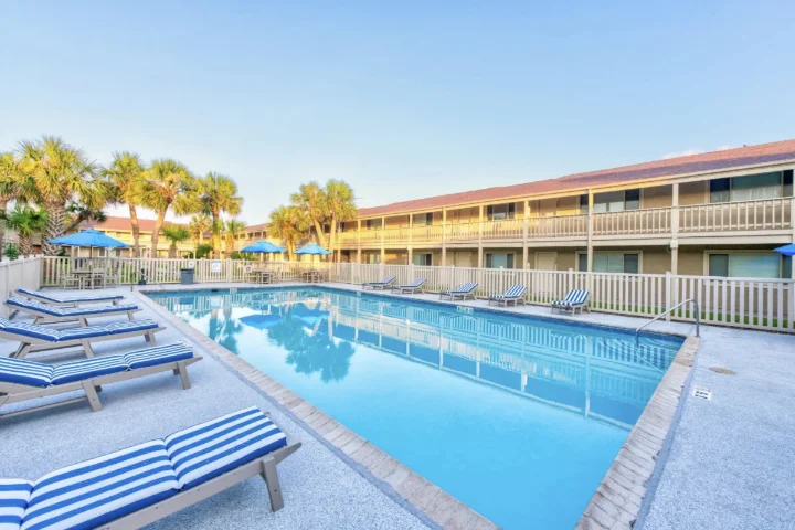 Courtyard Condominiums | Silver Sands Vacation Rentals Courtyard Condominiums | Silver Sands Vacation Rentals