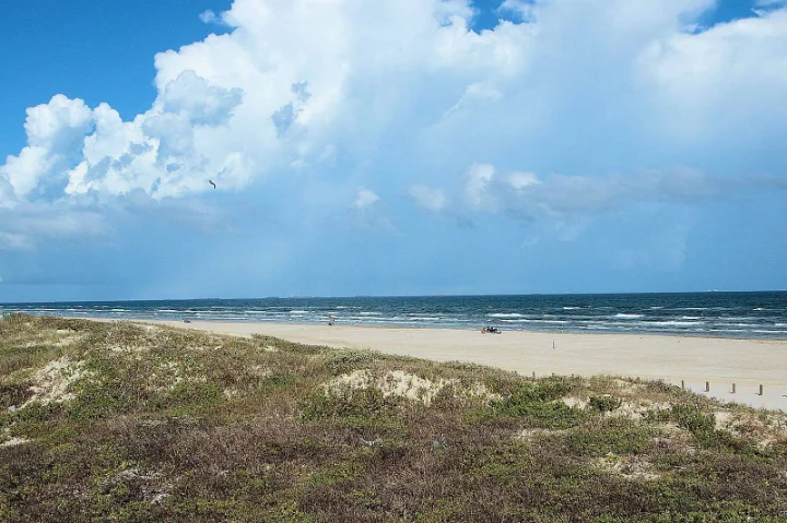 Gulfside Beach Condos | Silver Sands Vacation Rentals | A Vtrips Experience Gulfside Beach Condos | Silver Sands Vacation Rentals | A Vtrips Experience
