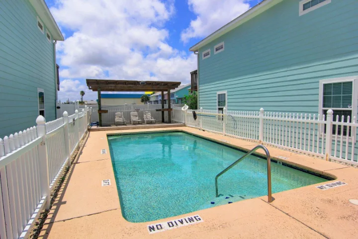 Gulfside Beach Condos | Silver Sands Vacation Rentals | A Vtrips Experience Gulfside Beach Condos | Silver Sands Vacation Rentals | A Vtrips Experience