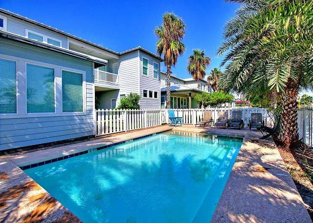 Beach Club | Silver Sands Vacation Rentals | A Vtrips Experience Beach Club | Silver Sands Vacation Rentals | A Vtrips Experience
