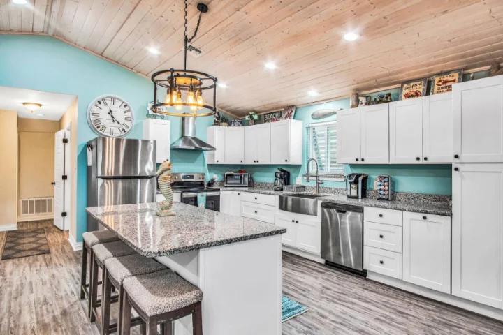 Leslie Lane | Silver Sands Vacation Rentals | A VTrips Experience Leslie Lane | Silver Sands Vacation Rentals | A VTrips Experience