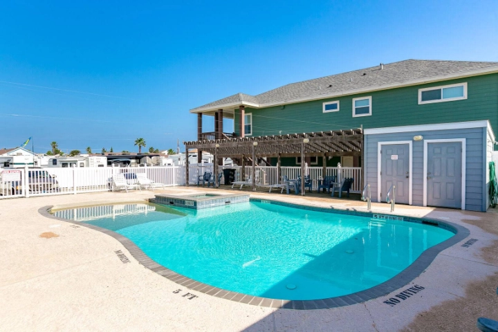 Blue Heron Condos | Silver Sands Vacation Rentals | A Vtrips Experience