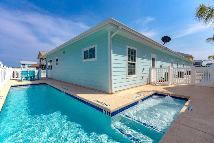 Morgan Street Townhomes| Silver Sands Vacation Rentals | A Vtrips Experience